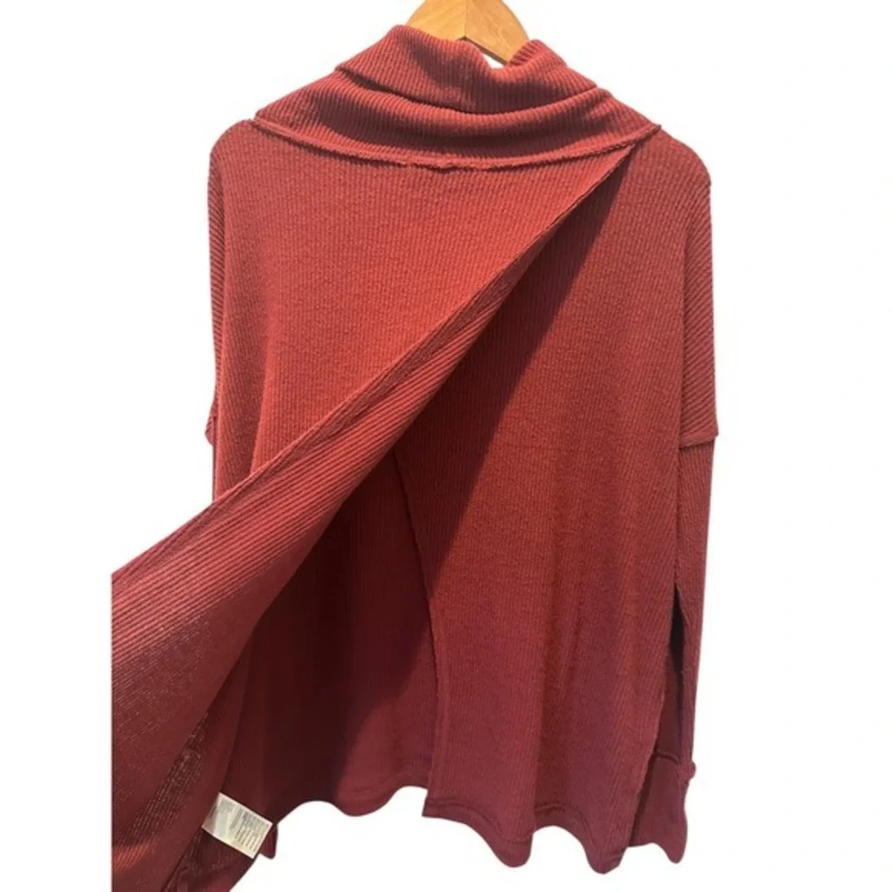 Free People Burgundy Red Waffle Knit Cowl Neck Oversized Tunic Size‎ XS